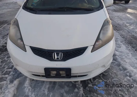2013 Honda Fit z USA, uszkodzony, nr VIN JHMGE8H3XDC047231